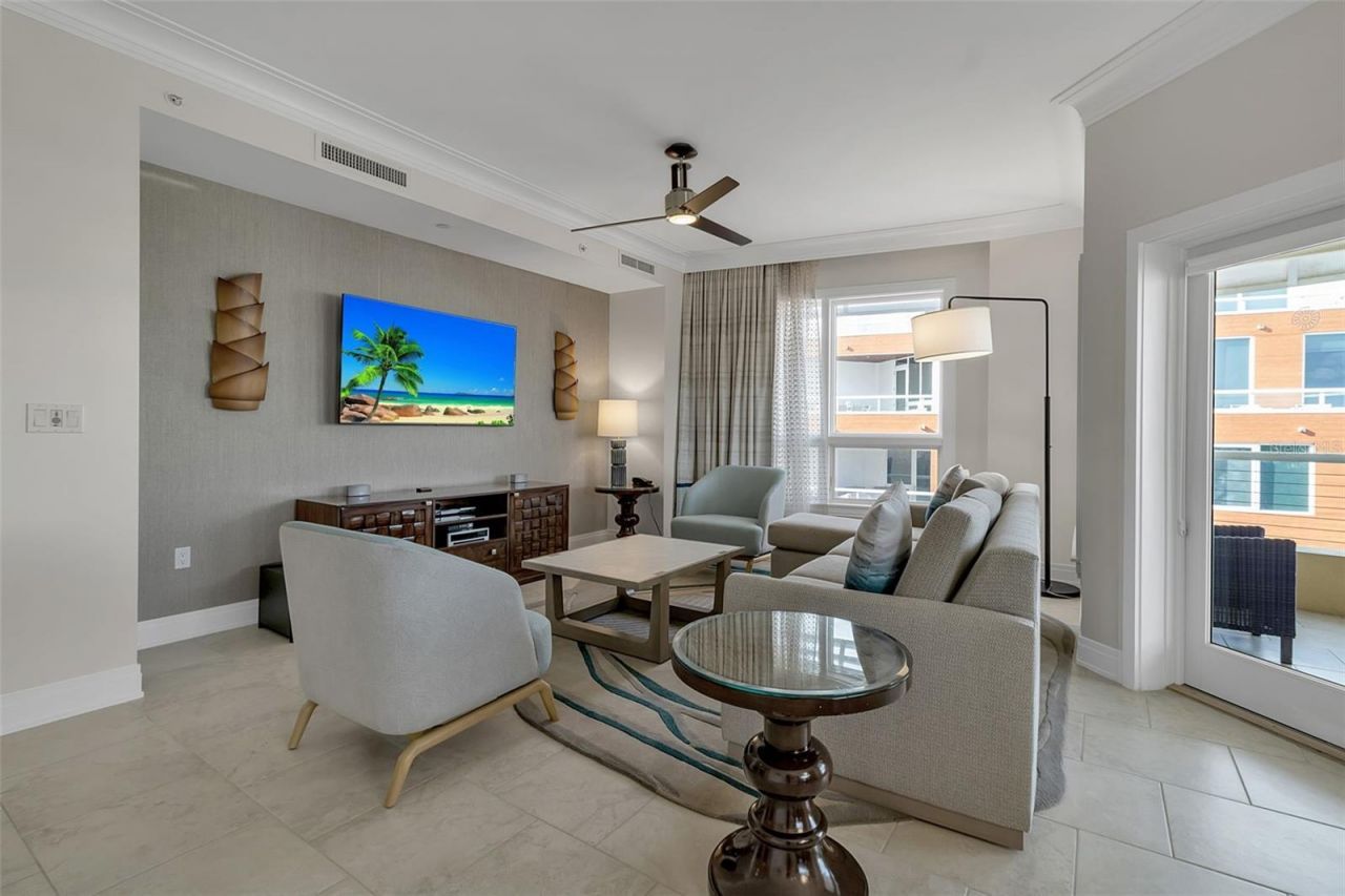 915 Seaside Drive, Unit 412, Sarasota, FL 34242 Photo