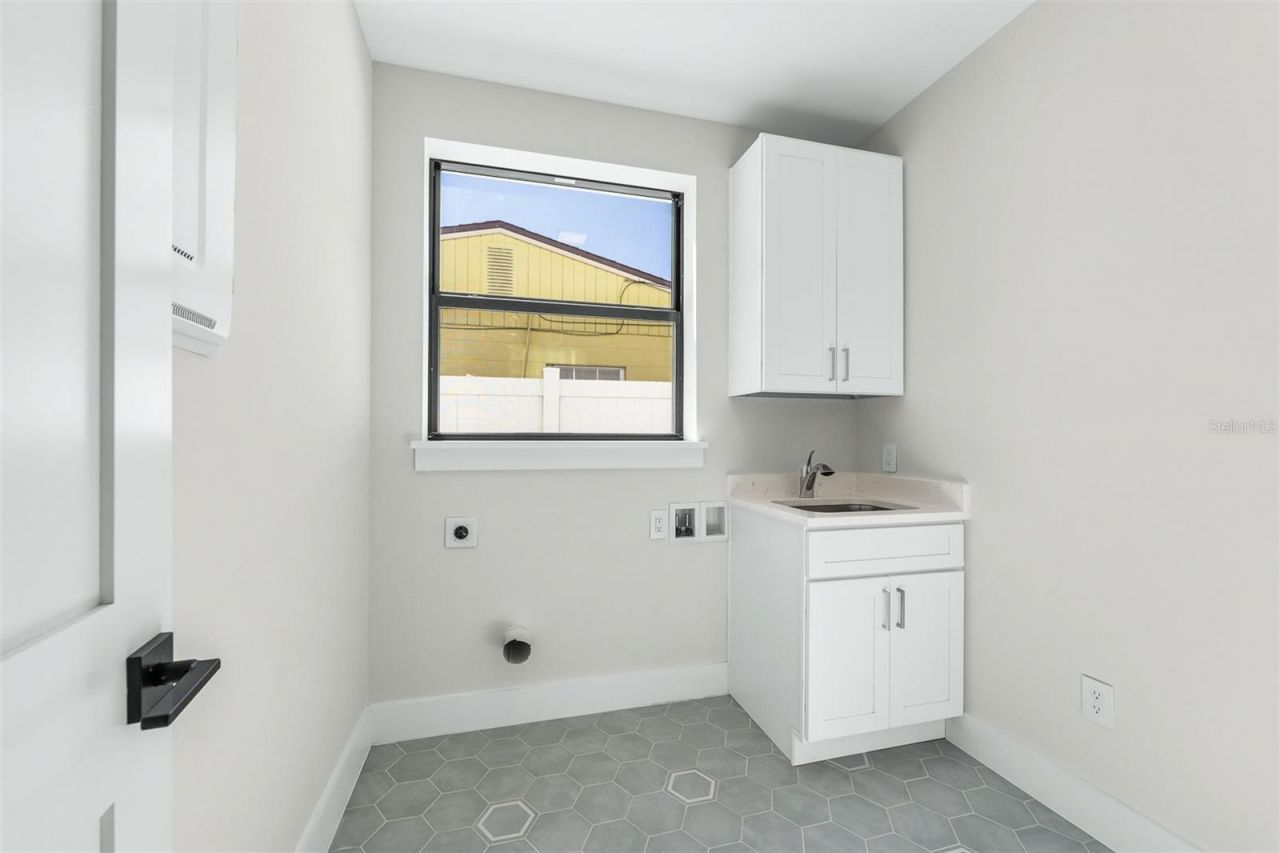 3303 Helen Avenue, Orlando, FL 32804 Photo