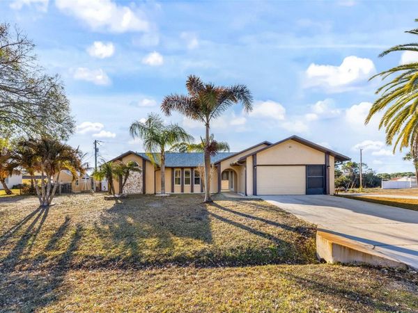 100 SEAHORSE CIRCLE SE, PALM BAY, FL 32909