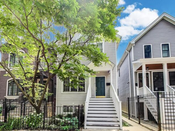 1919 W FLETCHER Street, Chicago, IL 60657