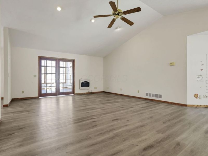 655 W Thrush Avenue, Crestline, OH 44827 Photo 10