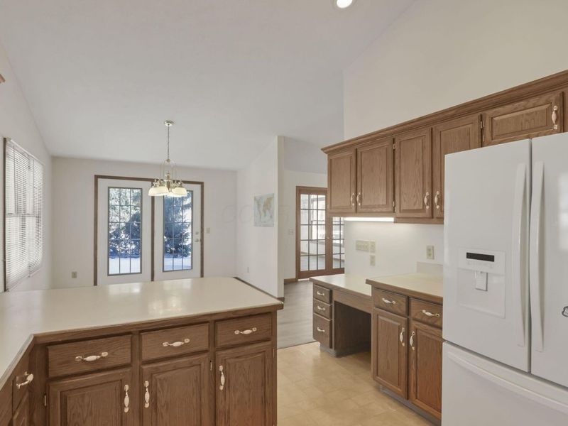 655 W Thrush Avenue, Crestline, OH 44827 Photo 13