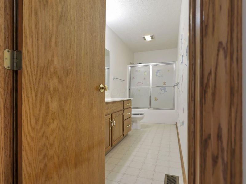 655 W Thrush Avenue, Crestline, OH 44827 Photo 29