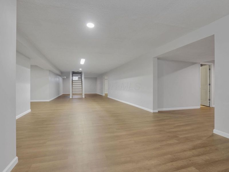 655 W Thrush Avenue, Crestline, OH 44827 Photo 39