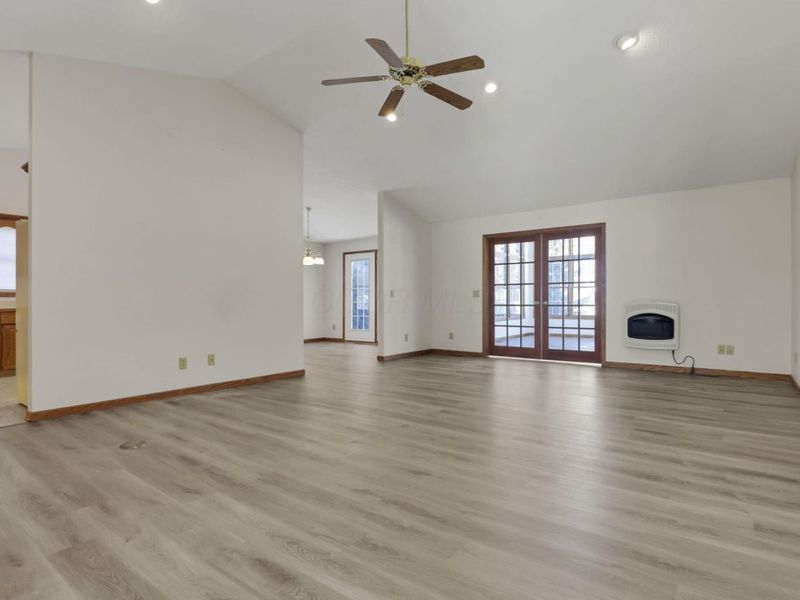 655 W Thrush Avenue, Crestline, OH 44827 Photo 6