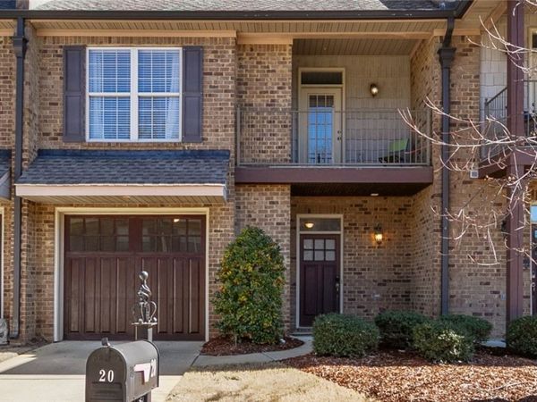 2800 Belle Chase Lane, Unit 20, Tuscaloosa, AL 35406