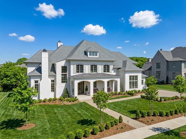 1702 Southwick Dr, Brentwood, TN 37027