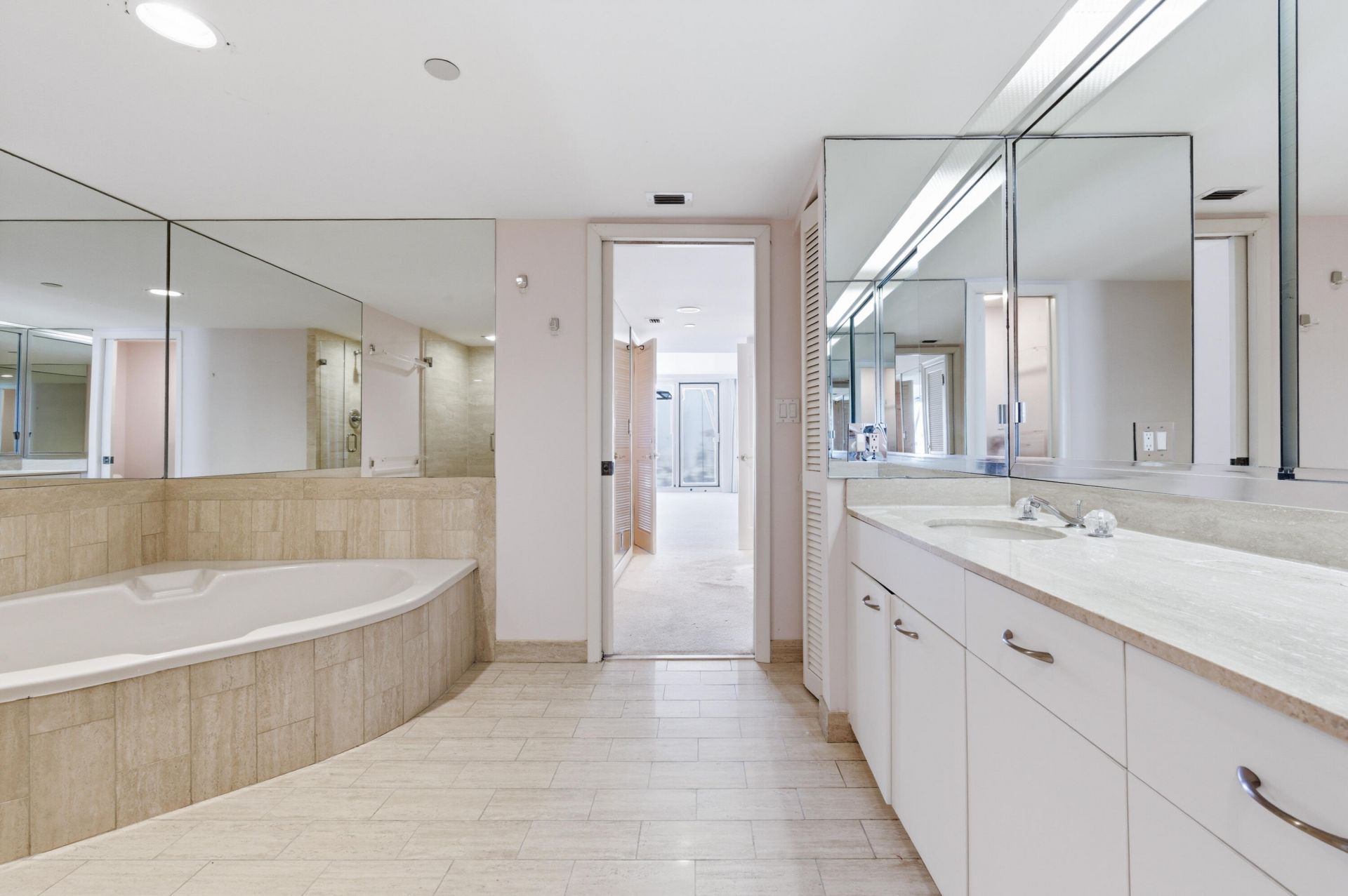 525 S Flagler Drive, Unit 20b/C, West Palm Beach, FL 33401 Photo