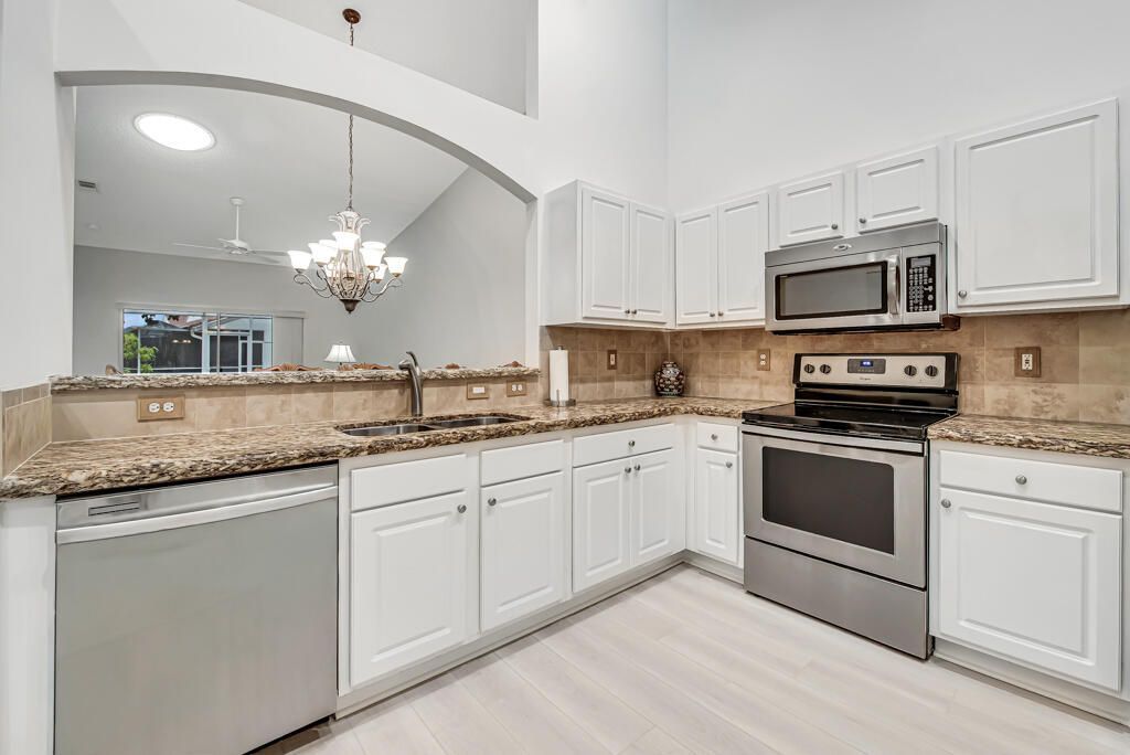 8591 Logia Circle, Boynton Beach, FL 33472 Photo