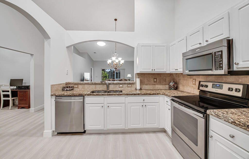 8591 Logia Circle, Boynton Beach, FL 33472 Photo