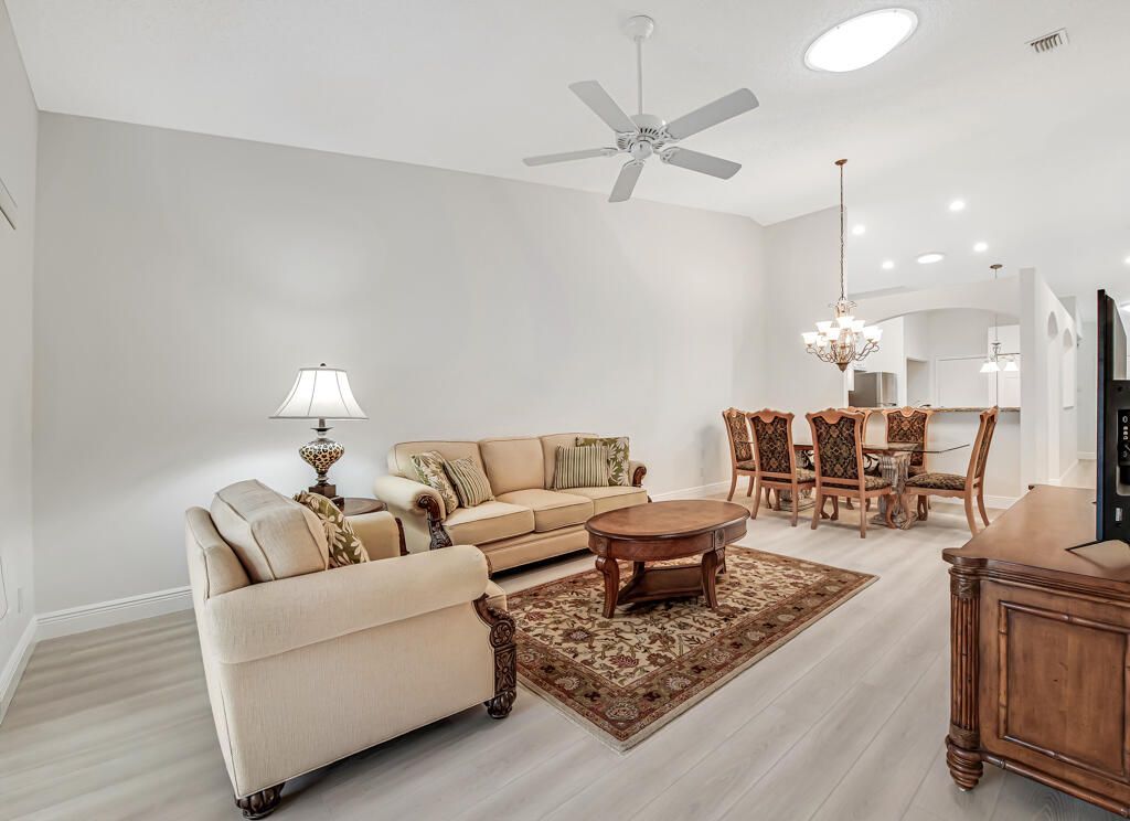 8591 Logia Circle, Boynton Beach, FL 33472 Photo