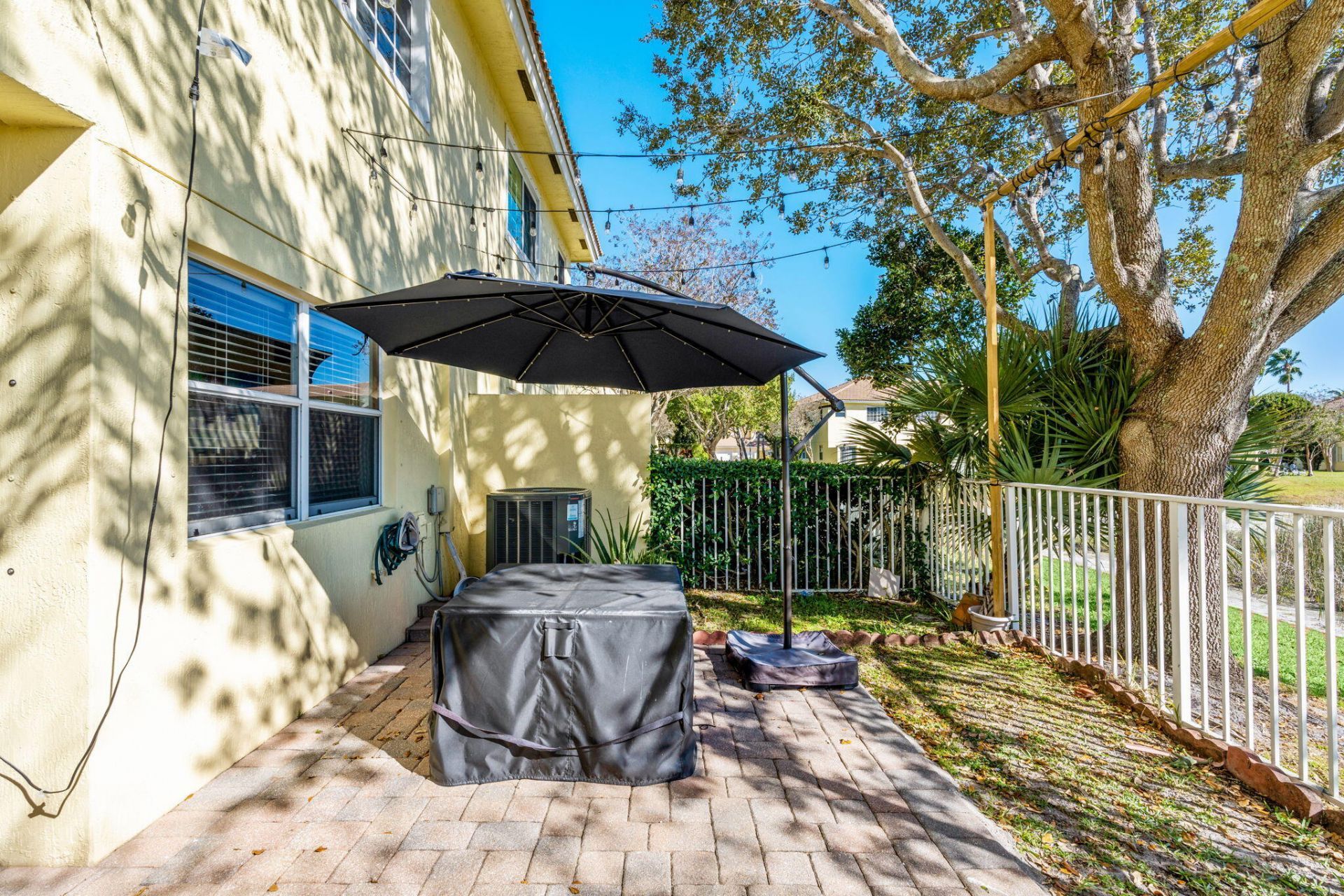 948 Imperial Lake Road, West Palm Beach, FL 33413 Photo