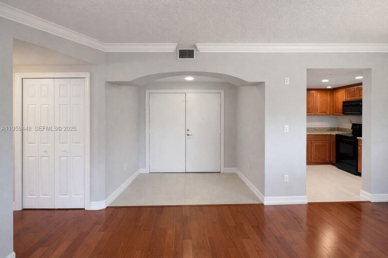 101 Sidonia Ave , Unit 304, Coral Gables, FL 33134 Photo