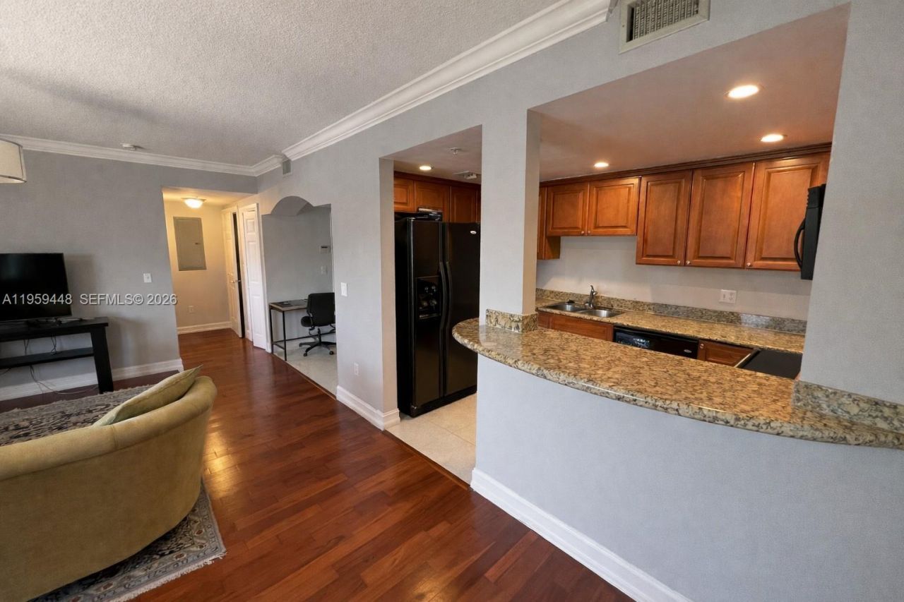 101 Sidonia Ave , Unit 304, Coral Gables, FL 33134 Photo