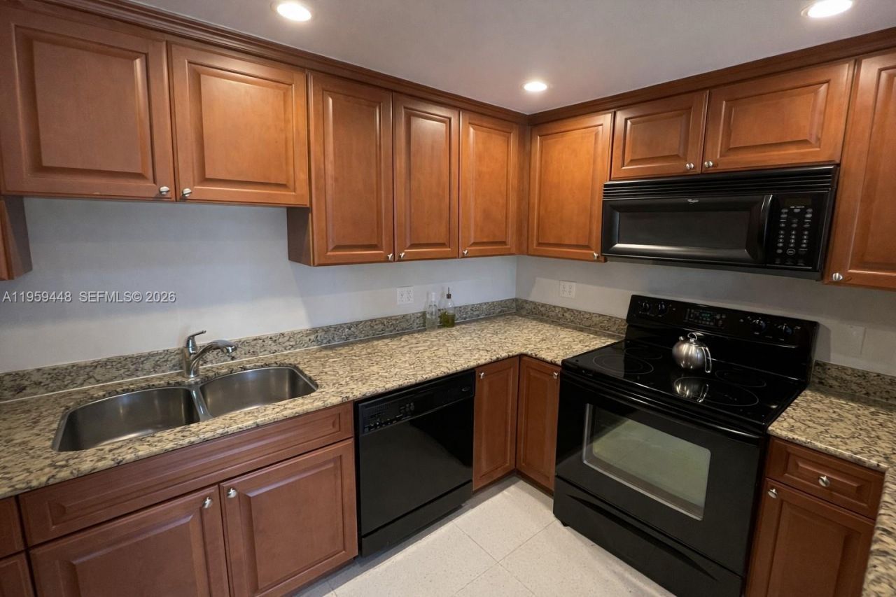 101 Sidonia Ave , Unit 304, Coral Gables, FL 33134 Photo