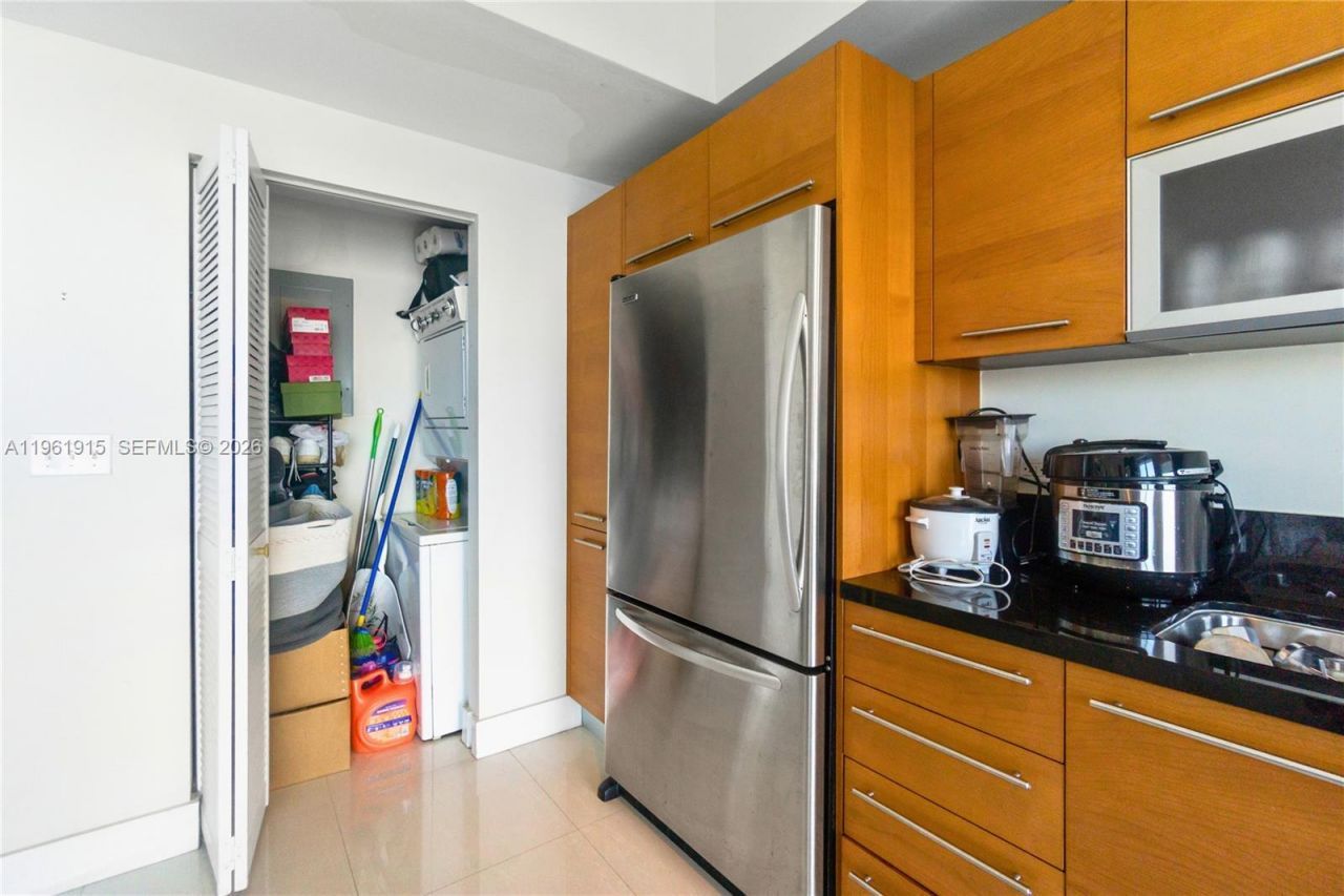 253 NE 2nd St, Unit 3105, Miami, FL 33132 Photo