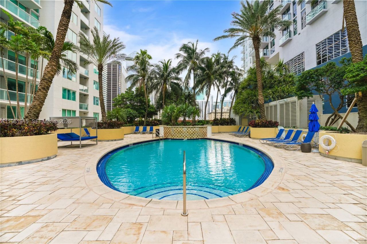 253 NE 2nd St, Unit 3105, Miami, FL 33132 Photo