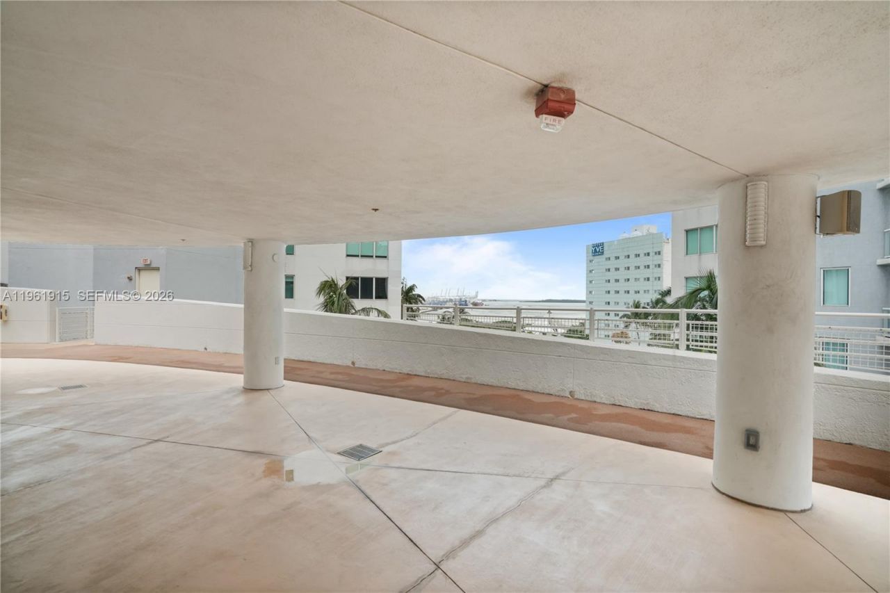 253 NE 2nd St, Unit 3105, Miami, FL 33132 Photo