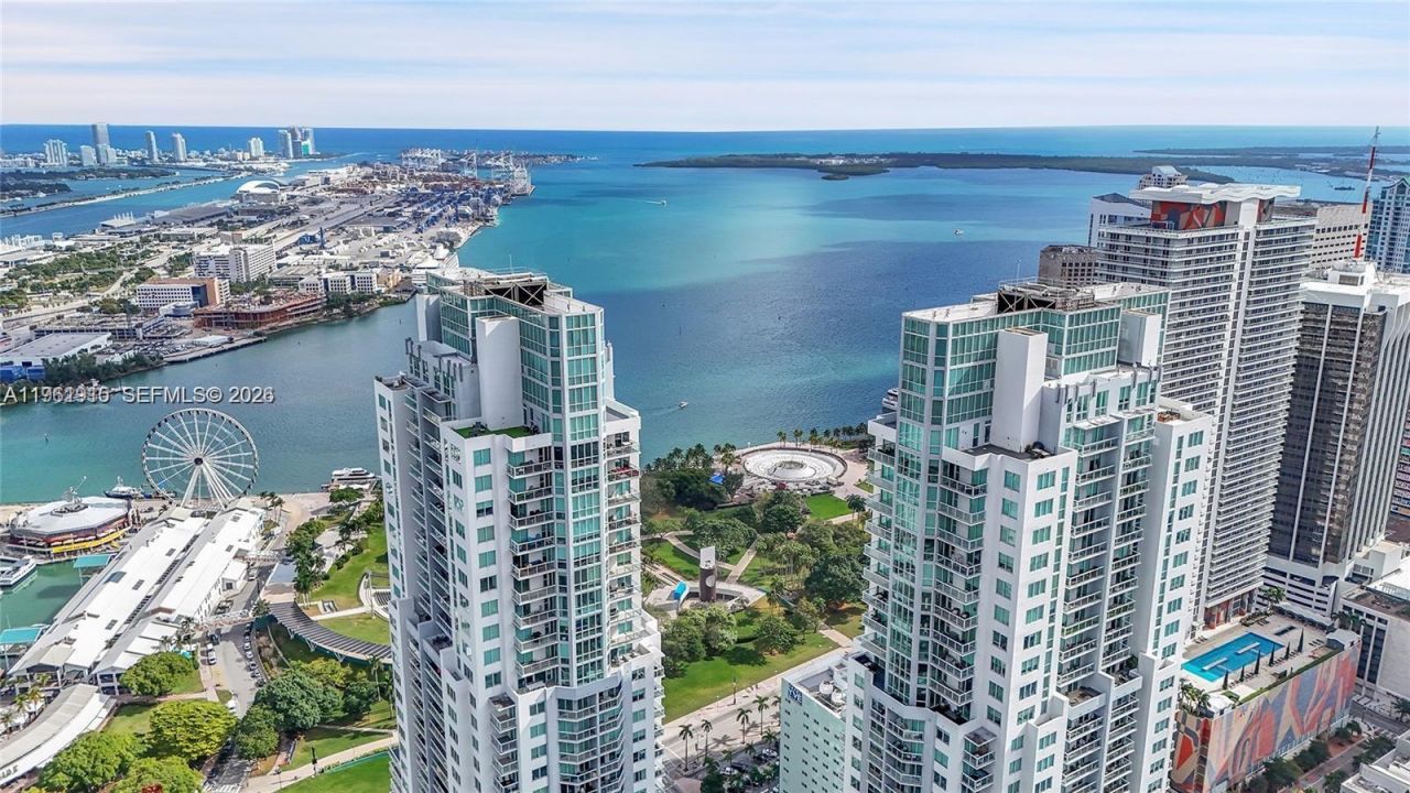 253 NE 2nd St, Unit 3105, Miami, FL 33132 Photo