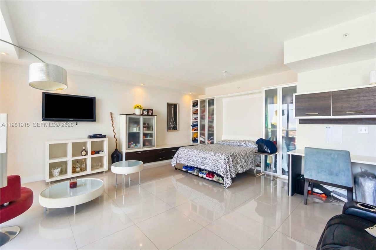 253 NE 2nd St, Unit 3105, Miami, FL 33132 Photo