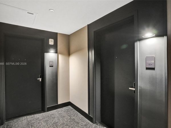 121 NE 5th Street , Unit 1001B, Miami, FL 33132