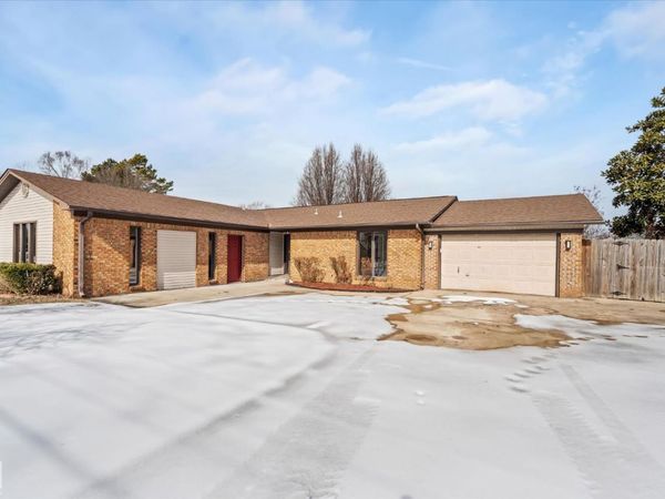 208 Ada, Trumann, AR 72472