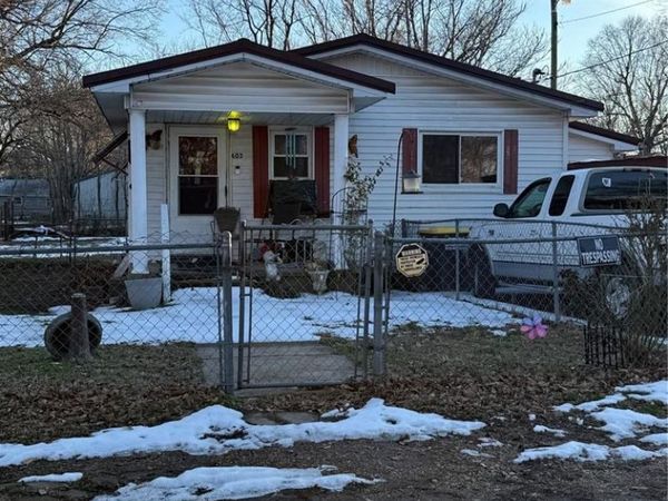 603 W North Street , Kennett, MO 63857