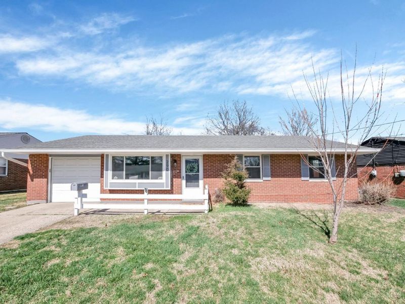 290 Nelson Lane, Cincinnati, OH 45246 Photo 1