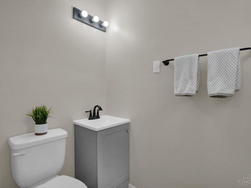 290 Nelson Lane, Cincinnati, OH 45246 Photo 17