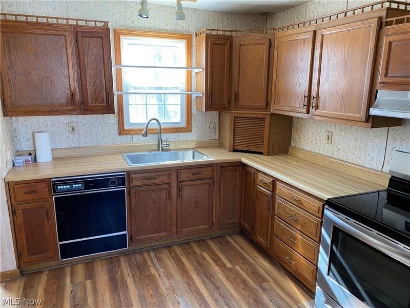 16870 Avon Belden Road, Grafton, OH 44044 Photo 3