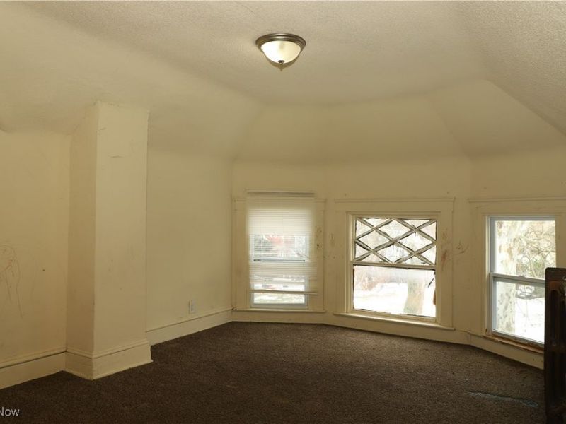 2200 E 81st Street, Cleveland, OH 44103 Photo 19