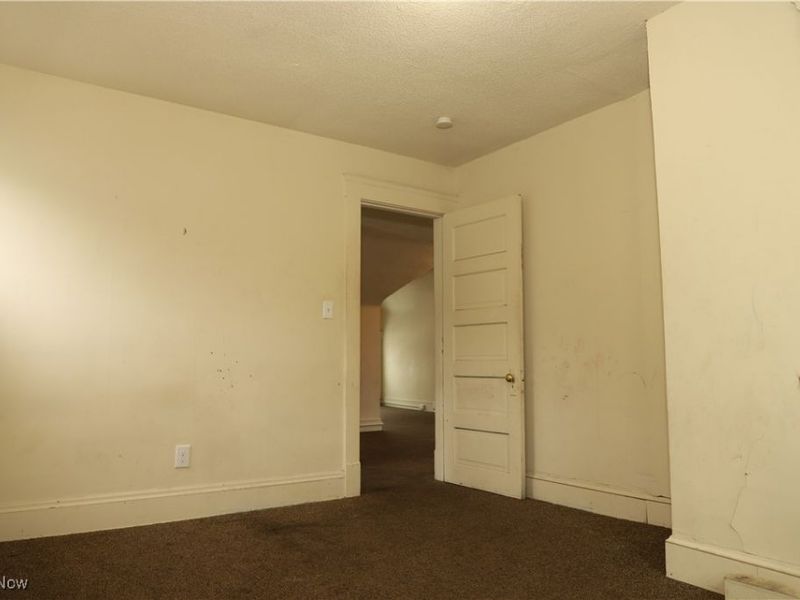 2200 E 81st Street, Cleveland, OH 44103 Photo 25