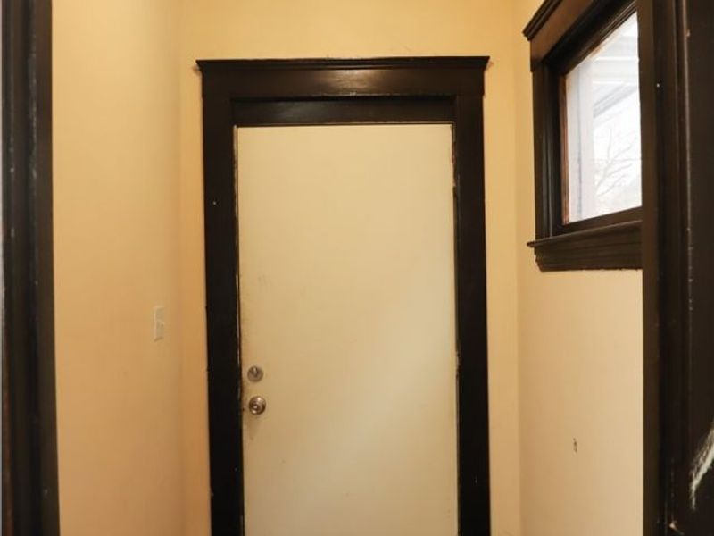 2200 E 81st Street, Cleveland, OH 44103 Photo 35