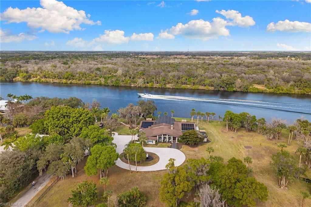 620 E Fort Thompson Ave, Labelle, FL 33935 Photo