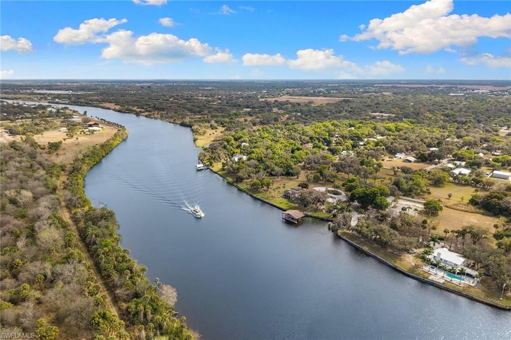 620 E Fort Thompson Ave, Labelle, FL 33935 Photo