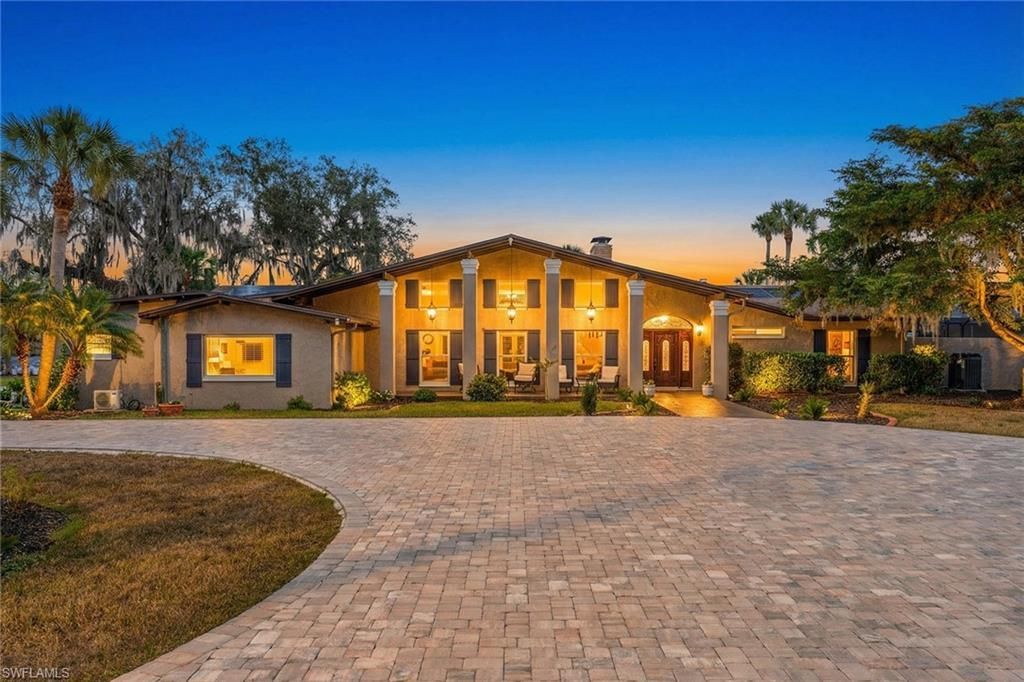 620 E Fort Thompson Ave, Labelle, FL 33935 Photo