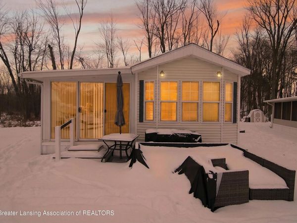 716 Bayside Lane, Coldwater, MI 49036