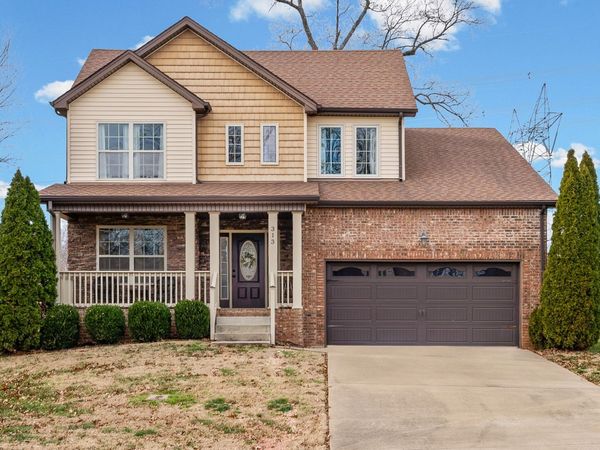 313 Ivy Bend Cir, Clarksville, TN 37043