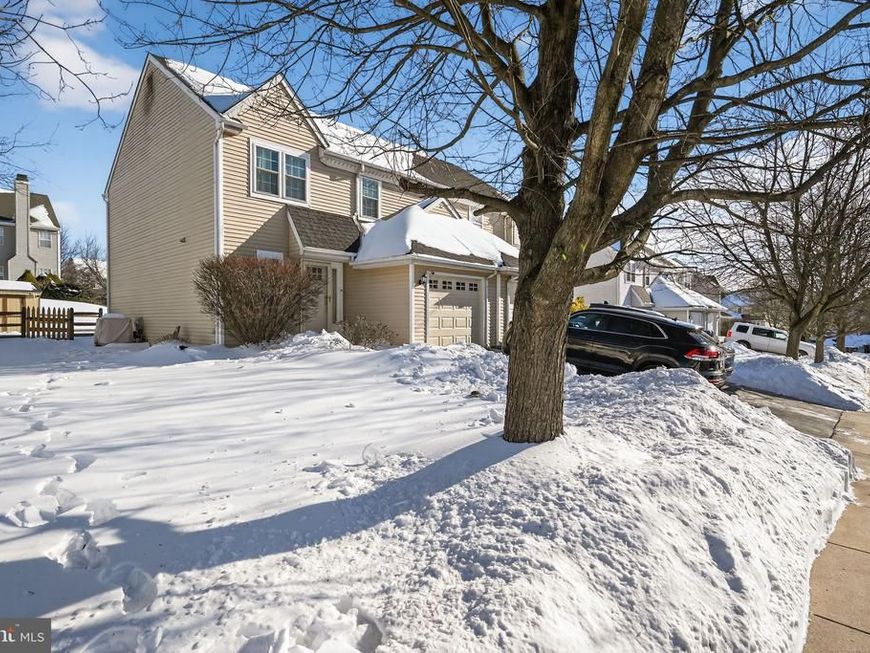 196 Azalea Circle, Royersford, PA 19468 Main Photo