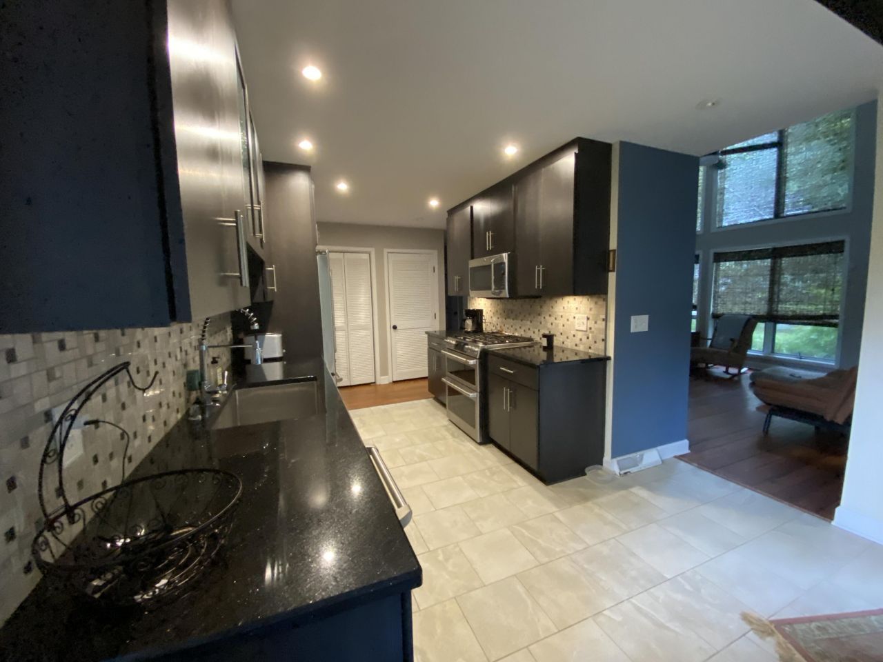 523 W Carolina Avenue Photo 19