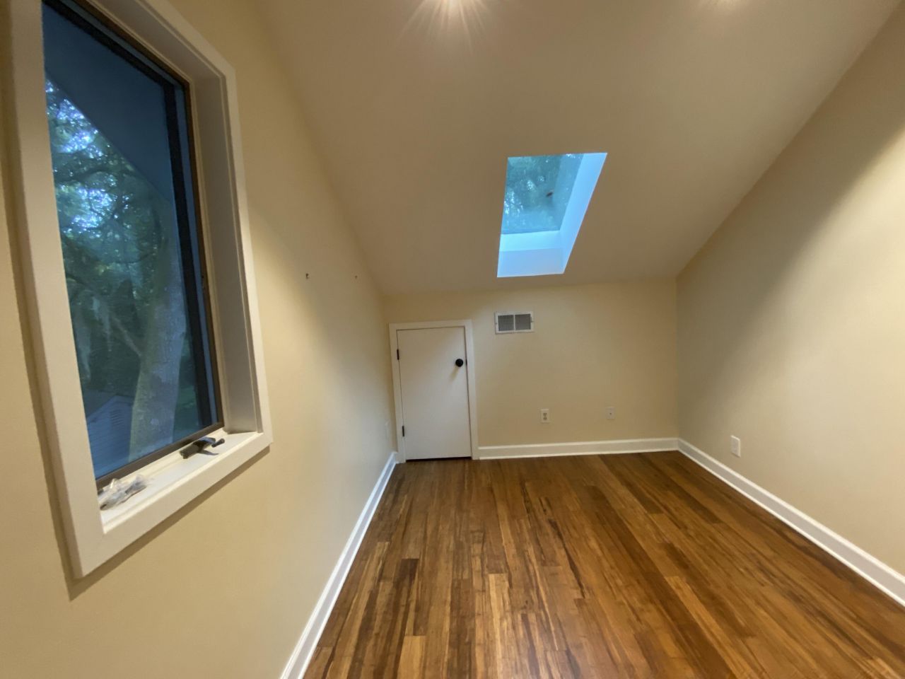 523 W Carolina Avenue Photo 27