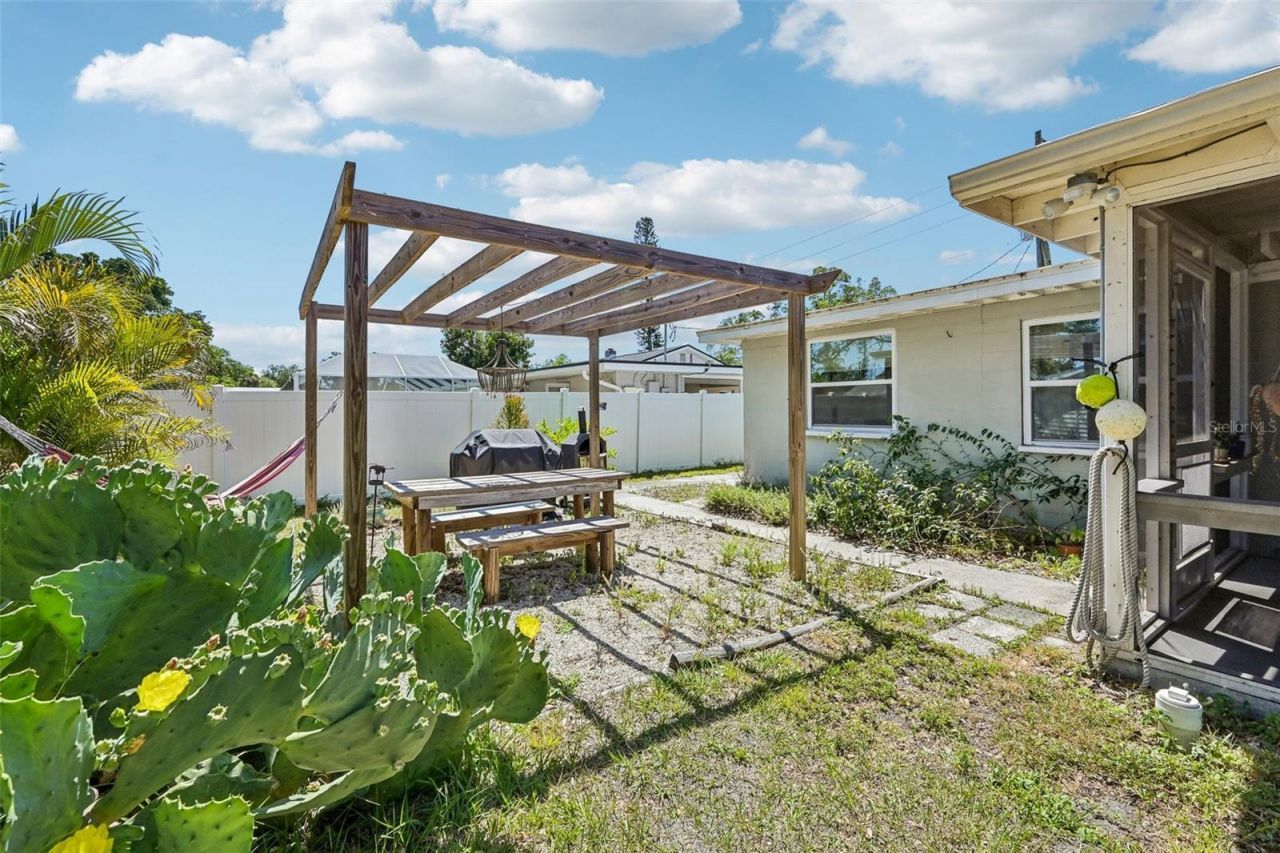 2818 11th Avenue W, Bradenton, FL 34205 Photo