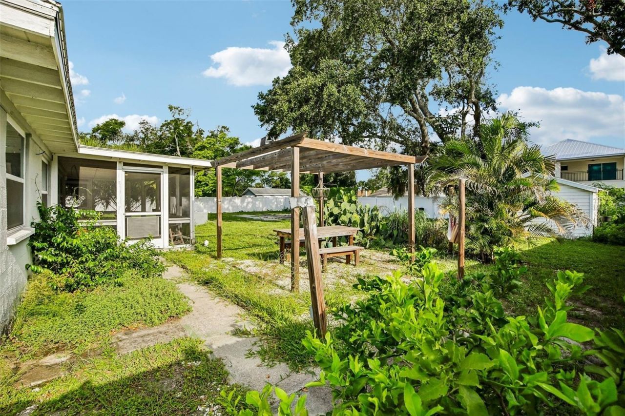 2818 11th Avenue W, Bradenton, FL 34205 Photo