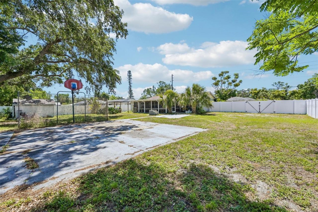 2818 11th Avenue W, Bradenton, FL 34205 Photo