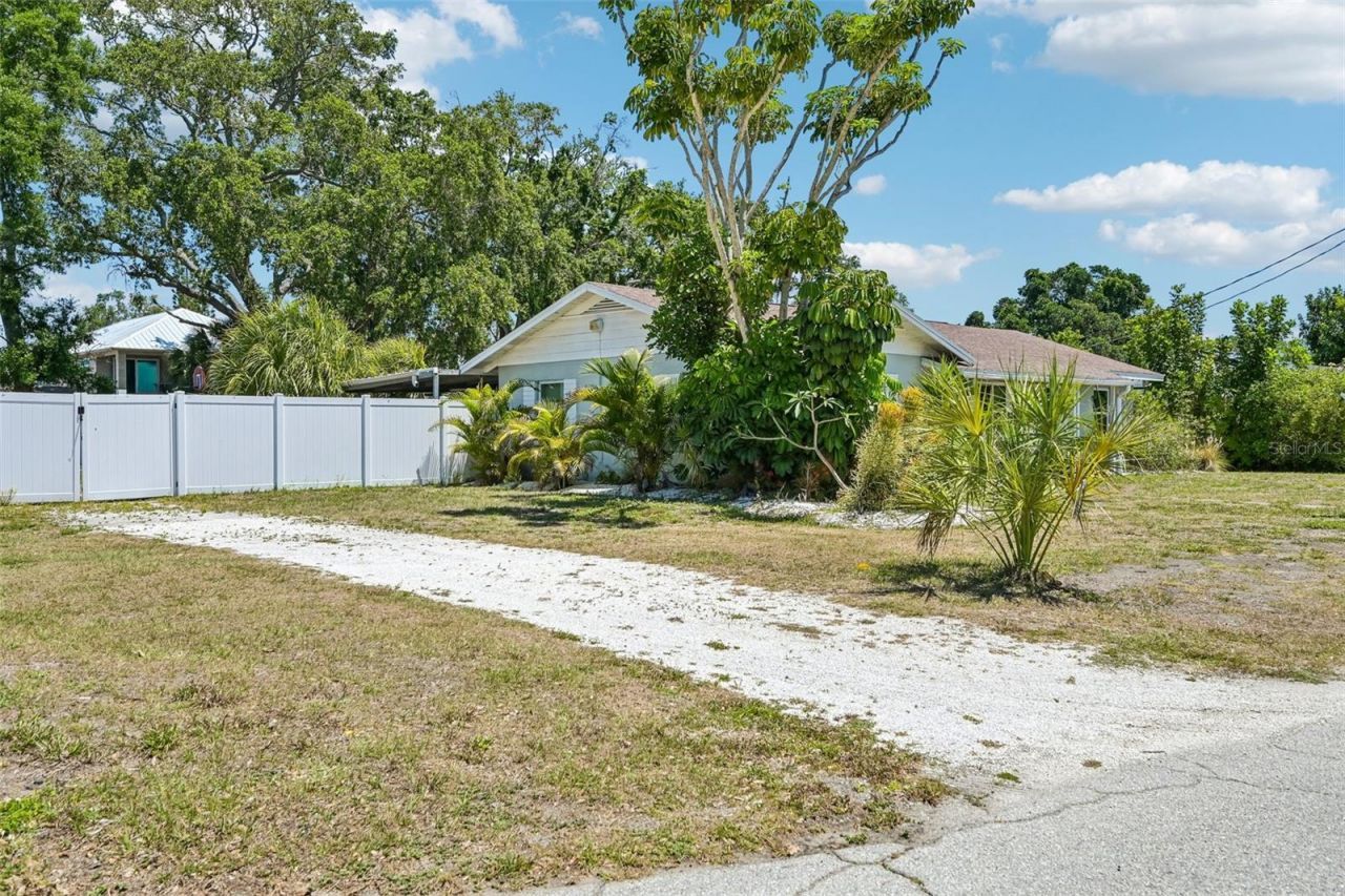 2818 11th Avenue W, Bradenton, FL 34205 Photo