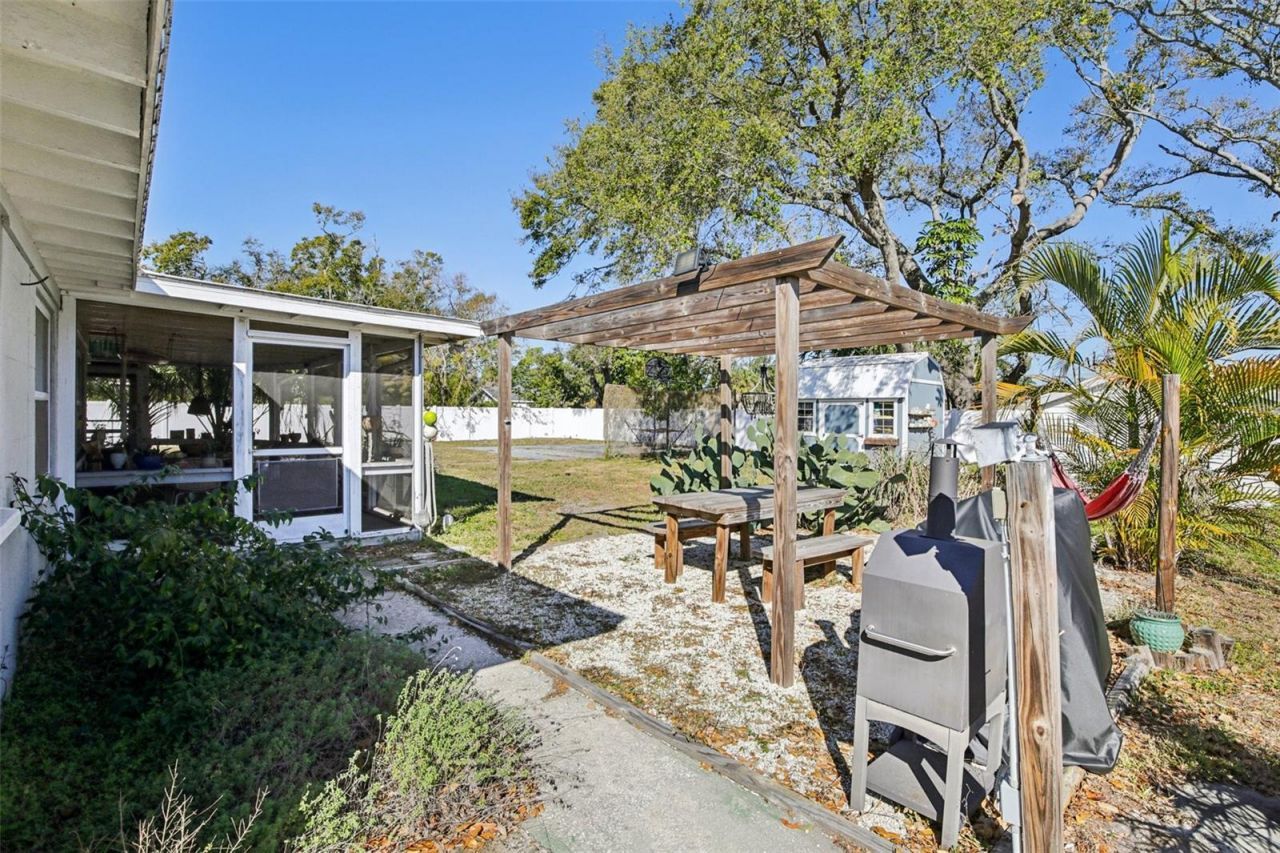 2818 11th Avenue W, Bradenton, FL 34205 Photo