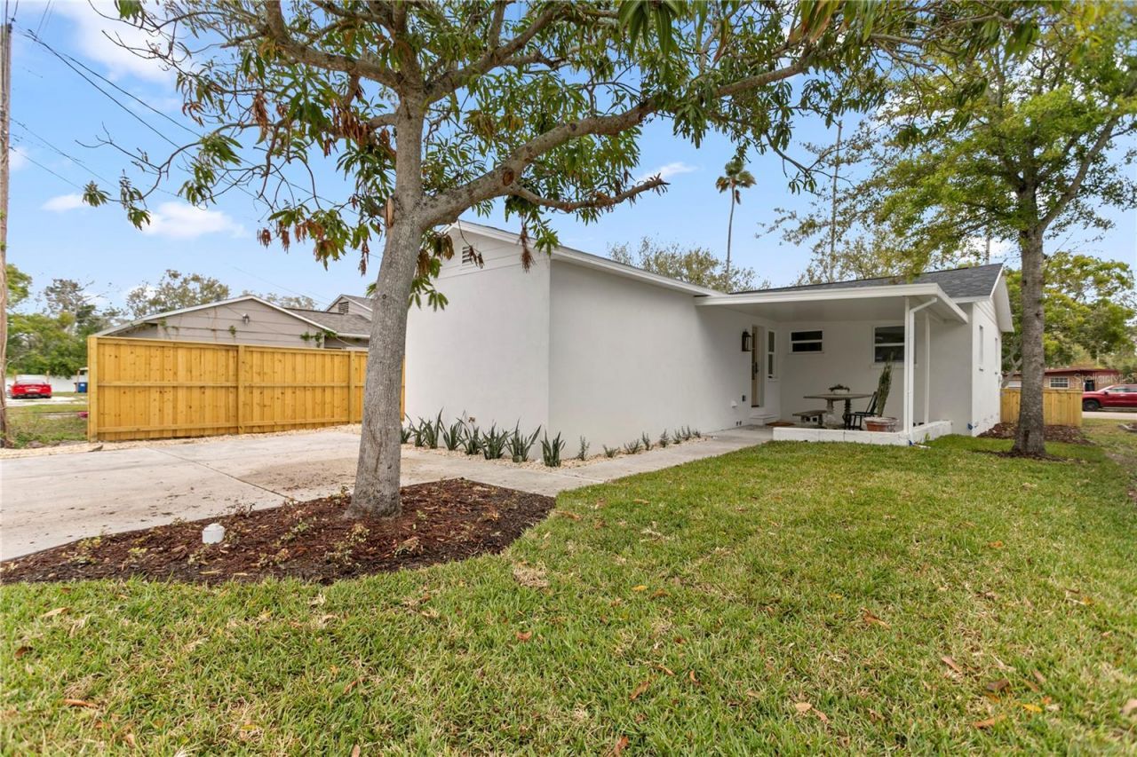 4934 Dr Martin Luther King Jr Street N, Saint Petersburg, FL 33703 Photo