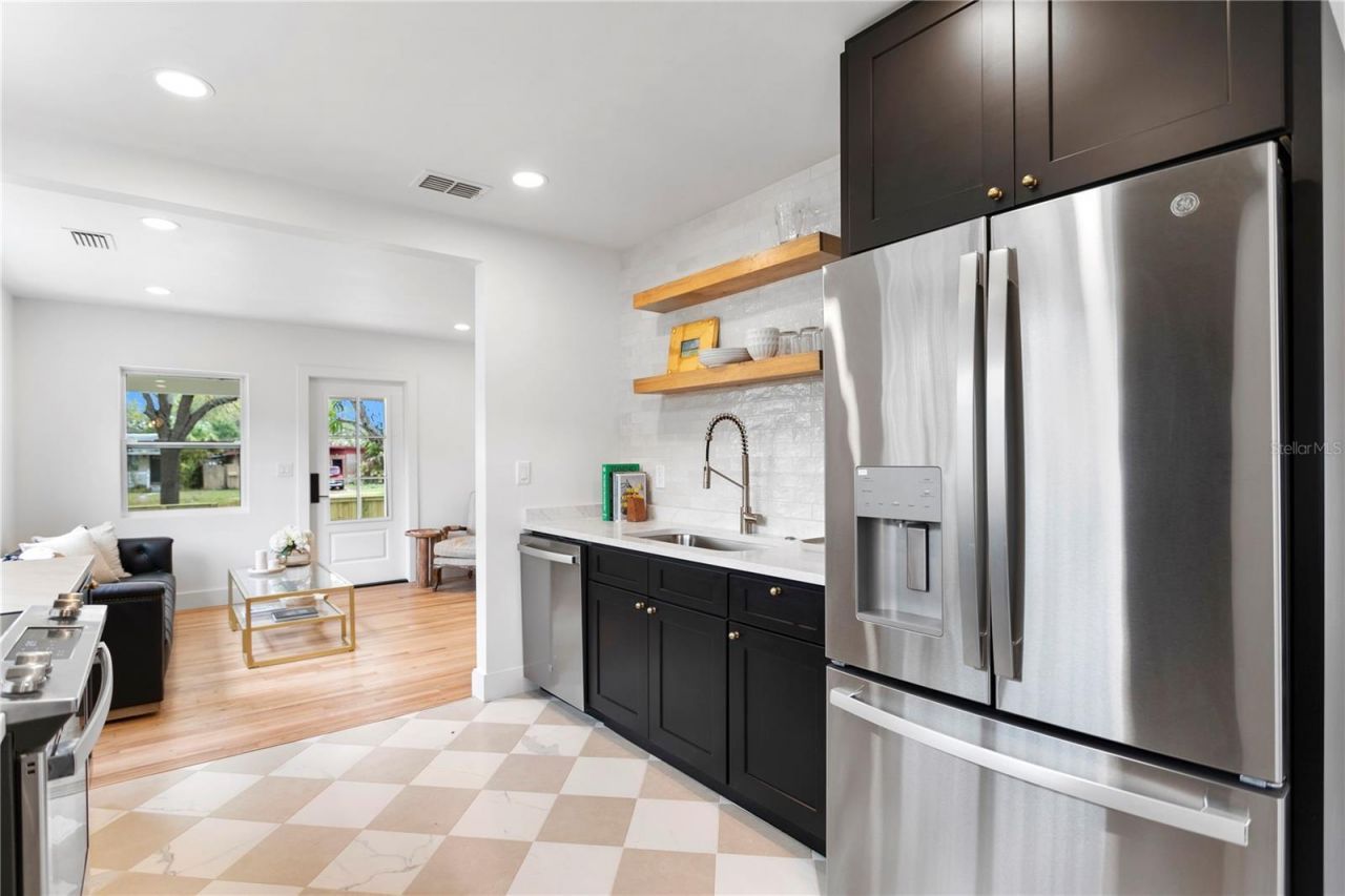 4934 Dr Martin Luther King Jr Street N, Saint Petersburg, FL 33703 Photo