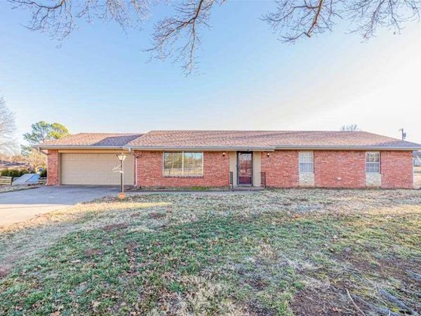1211 E 13th Street, Cushing, OK 74023