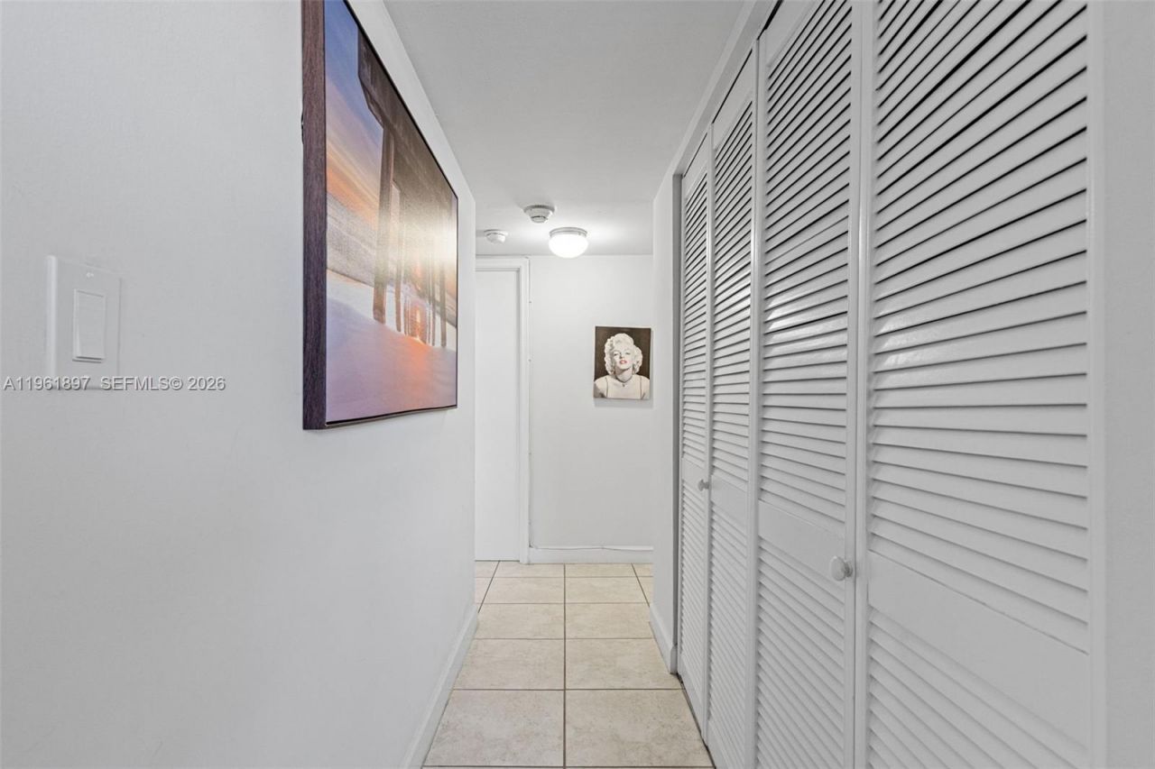 2016 Bay Dr, Unit 203, Miami Beach, FL 33141 Photo